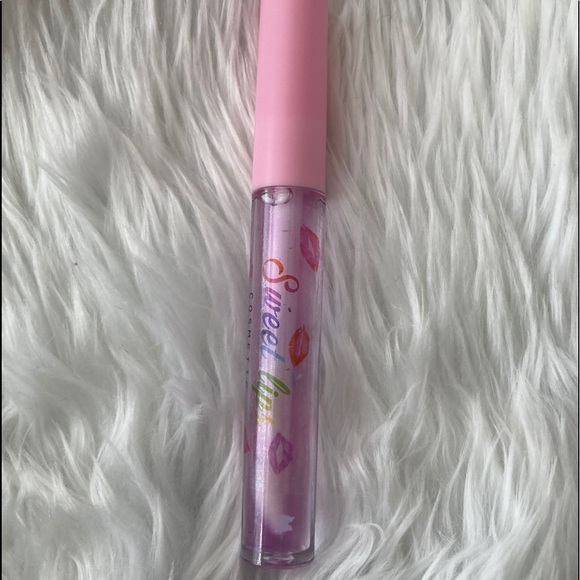Lipgloss - Picture 1 of 2